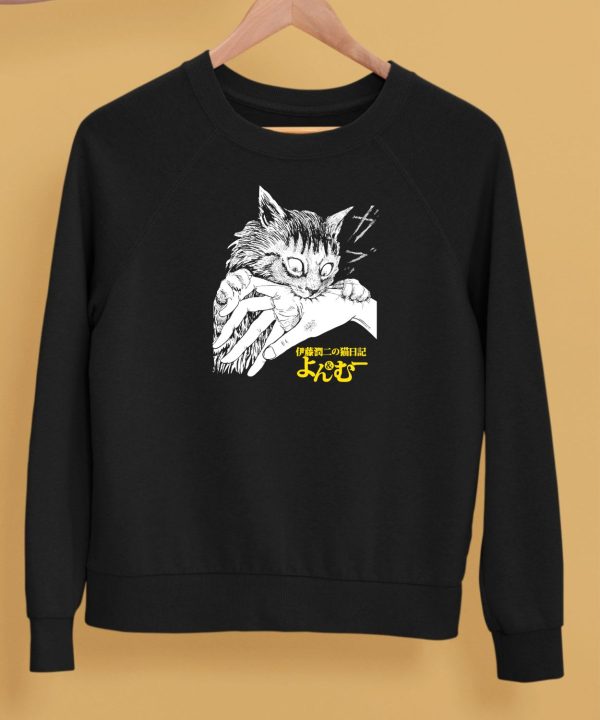 Junji Itos Cat Diary Yon Mu Cat Bite Shirt5