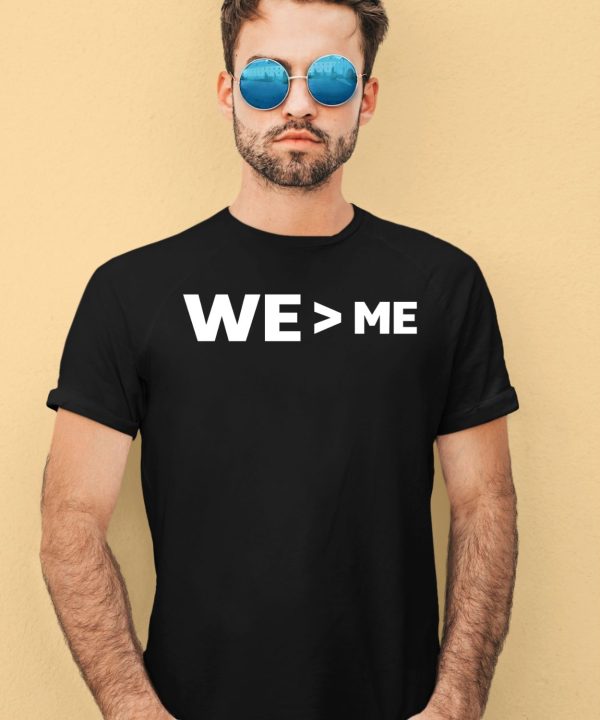 Daniel Jones Wearing We Me Shirt4